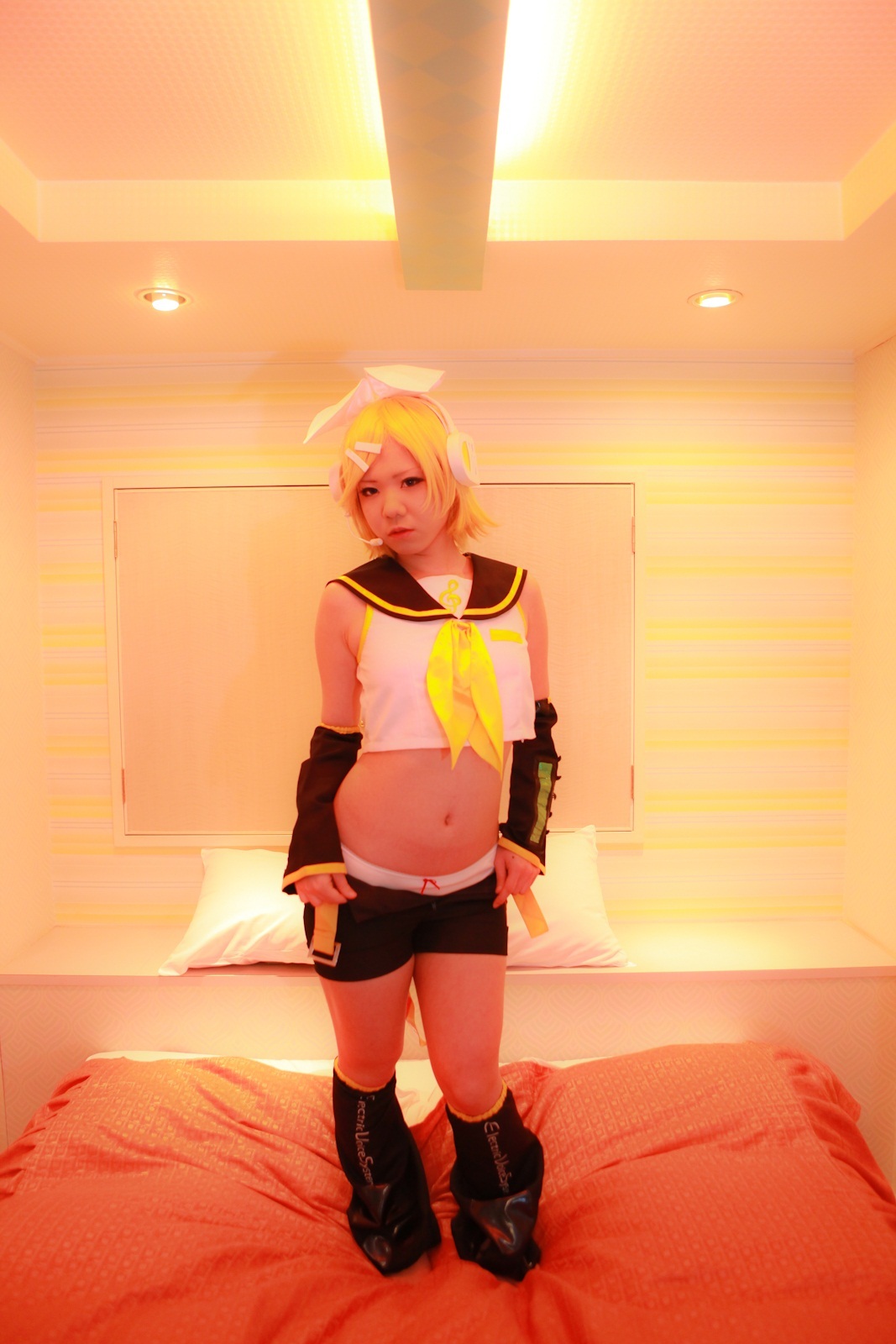 [Cosplay]  Vocaloid - Hot Kagamine Rin Naked